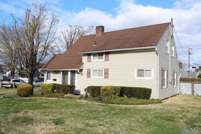 Foto del edificio - 164 Bloomingdale Rd