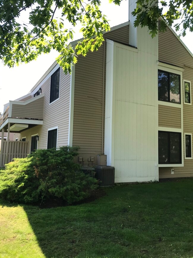 Building Photo - 27 Concord Greene