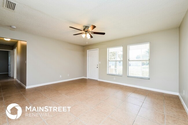 Building Photo - 18608 Sebring Rd