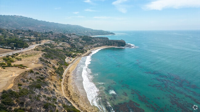 Abalone Cove Shoreline Park has beautiful views of the ocean.