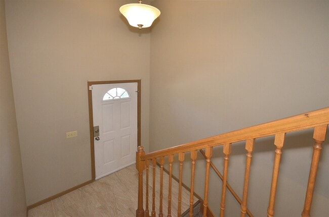 Building Photo - Platte City 2 Bedroom, 2 Bath Duplex with ...