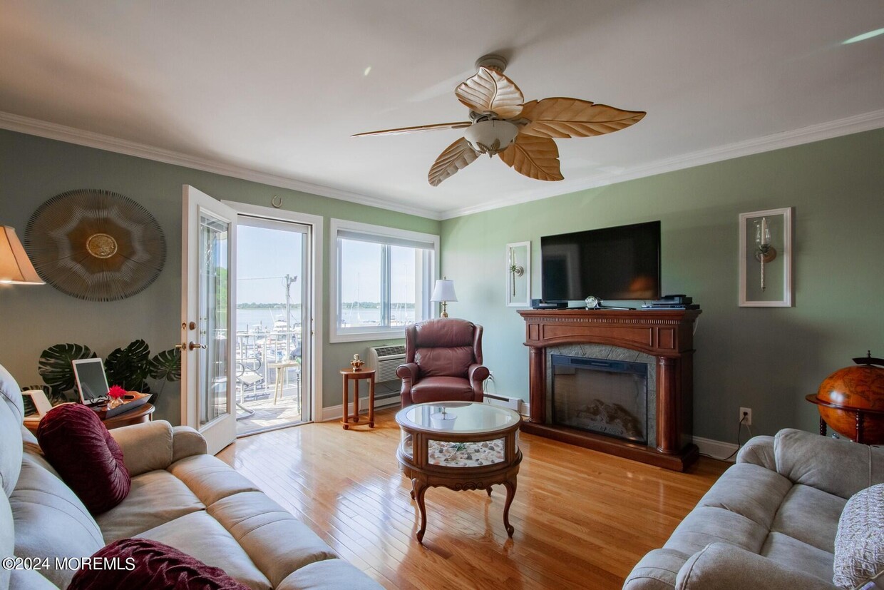 Primary Photo - 260 Ocean Ave