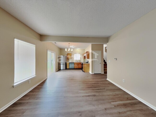 Foto del edificio - 10221 Blue Sky Dr