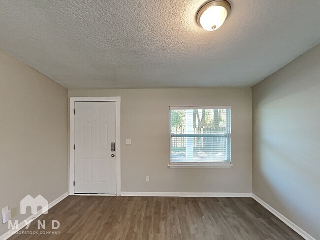 Foto del edificio - 7559 Canaveral Rd