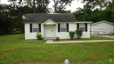 Building Photo - 253 Jackson Ave N