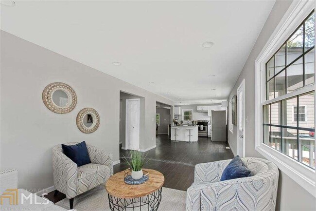 Foto del edificio - 208 Moreland Way