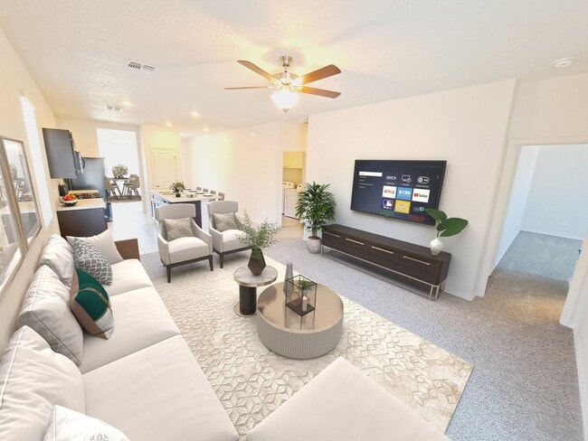 Building Photo - 3 bed 2 bath home in Huning Ranch!