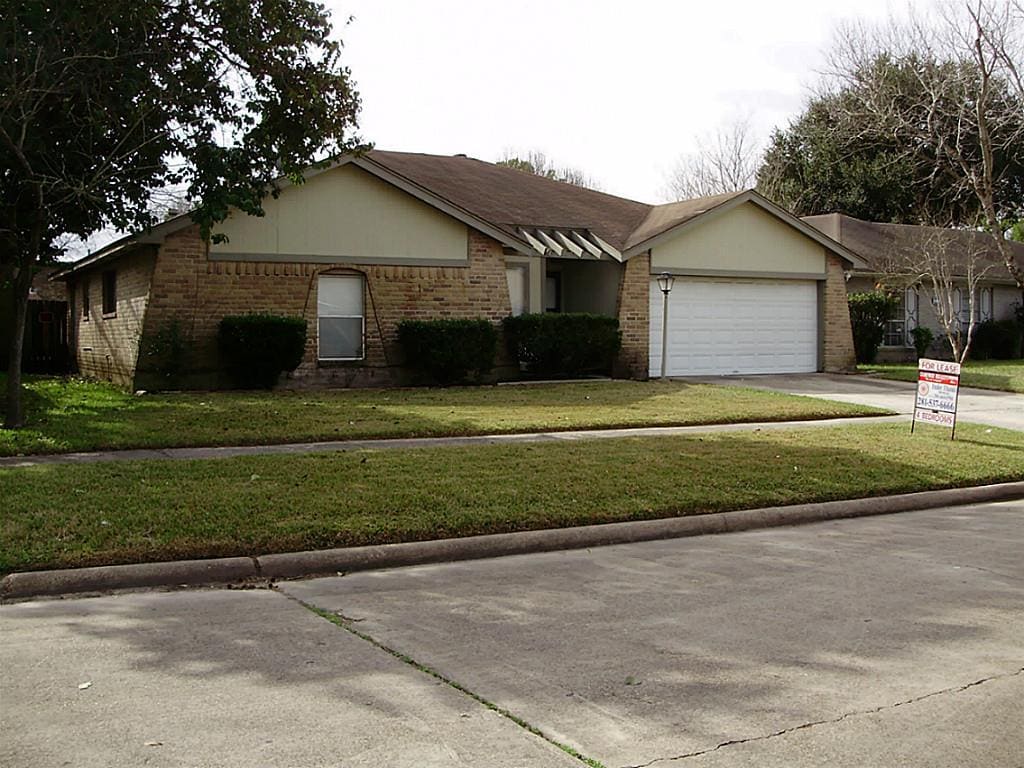 Primary Photo - 12015 Swan Creek Dr