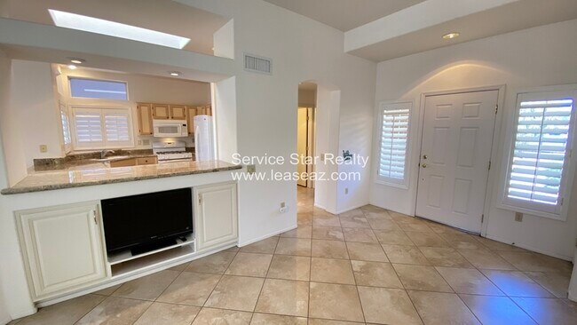Foto del edificio - 16173 W Heritage Dr