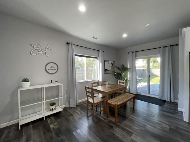 Foto del edificio - 2107 Mulberry St