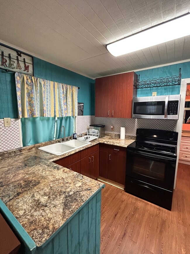 Building Photo - 576 County Road 3605