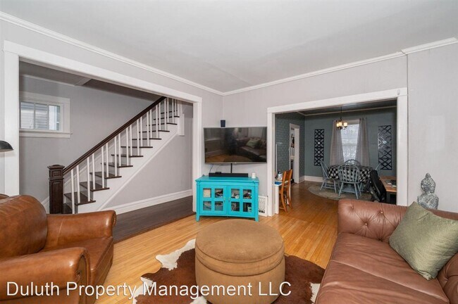 Foto del edificio - 4 br, 2 bath House - 920 N 13th Ave E