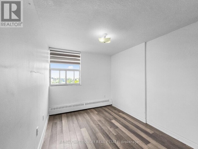 Building Photo - 2645-2645 Kipling Ave