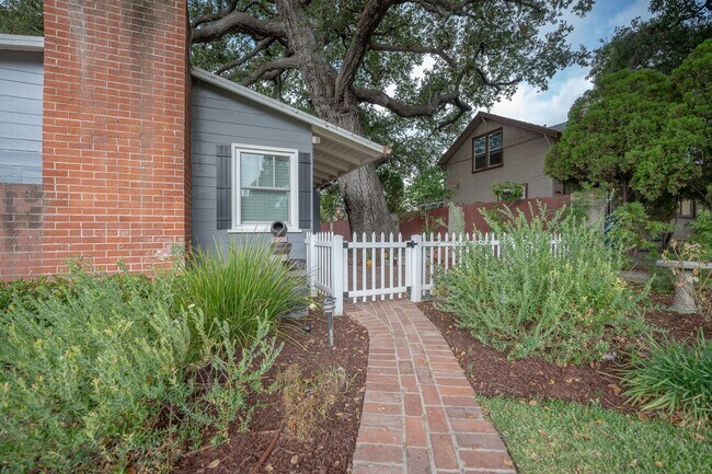Foto del edificio - Peaceful Cottage Home w/ 3B2B