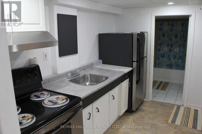 Building Photo - 17 Mystic Ave