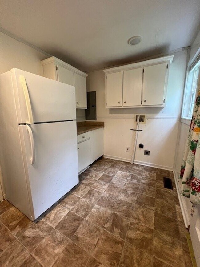 Foto del edificio - 309-311 Rose Ln