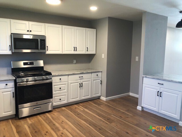 Foto del edificio - 2316 N Austin St