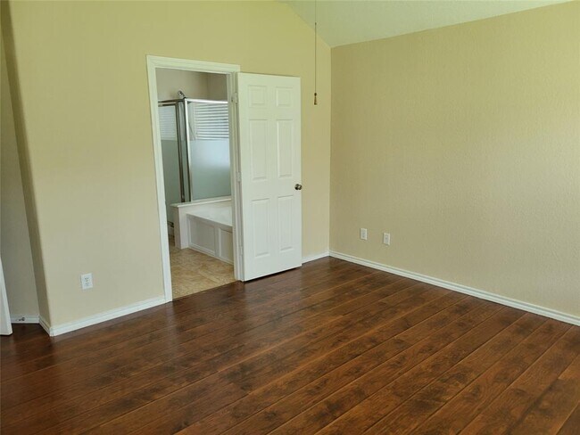 Building Photo - 6110 Moran Crest Dr