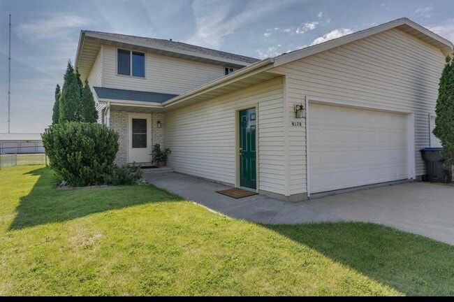 Building Photo - N176 State Park Rd