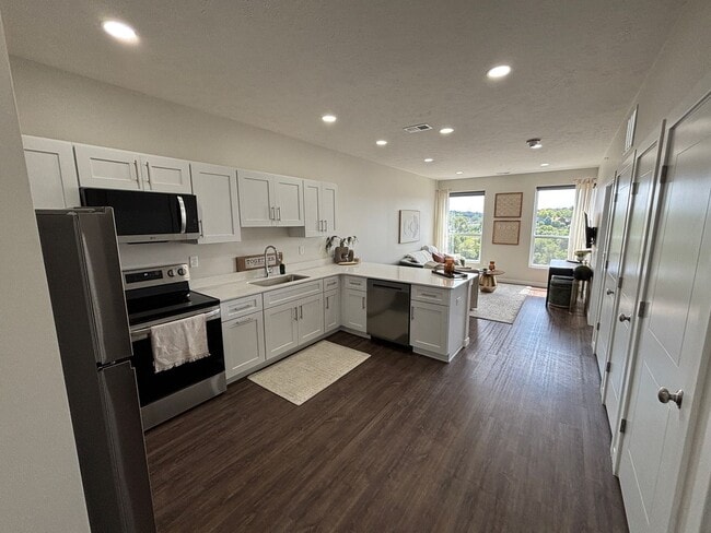 Interior Photo - The Monico