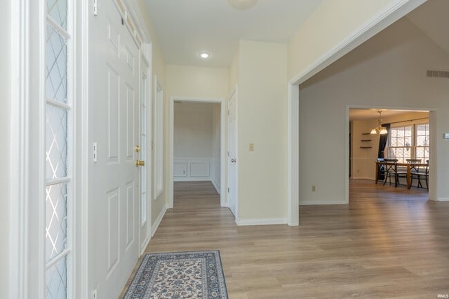 Building Photo - 2644 Waterstone Dr