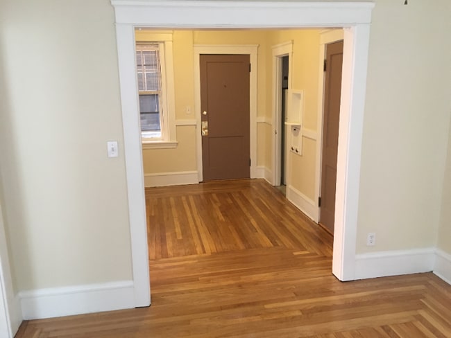 Building Photo - 110 High St