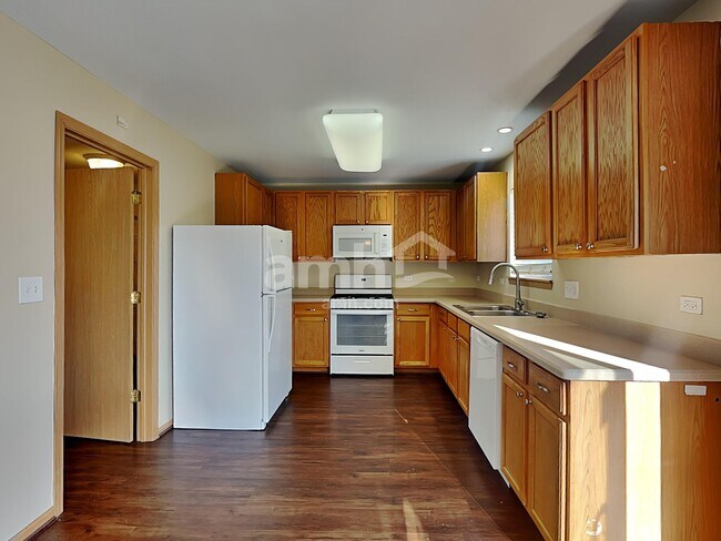 Foto del edificio - 3217 Kenilworth Ln