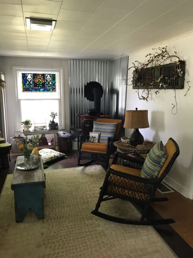 Foto del edificio - Large Four Bedroom Farmhouse in Chelsea! |...