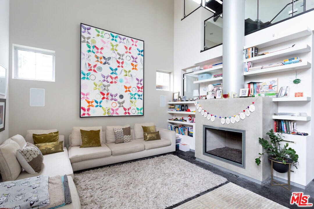 Foto principal - 1917 Alberta Ave