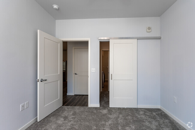 1BR, 1BA - B2 - Midtown Reserve Apartments