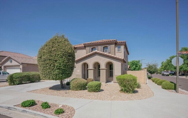 Building Photo - 17880 N 183rd Ave