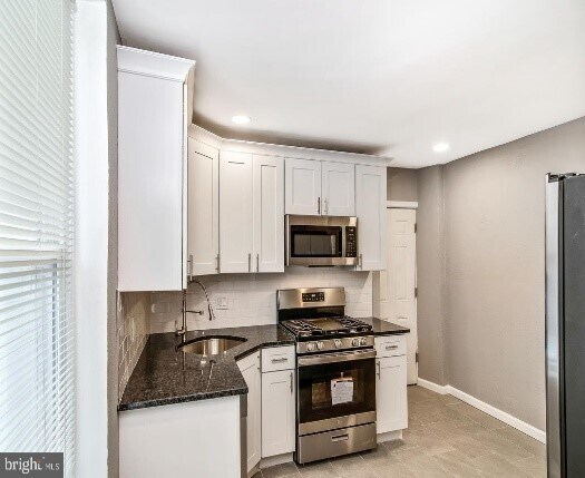 Building Photo - 5600 Bloyd St