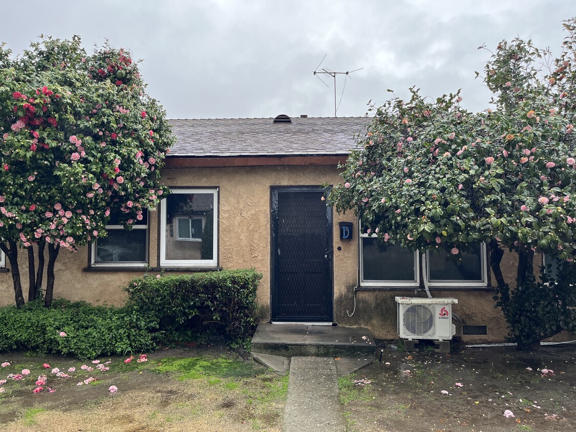 Primary Photo - 1818 S San Gabriel Blvd