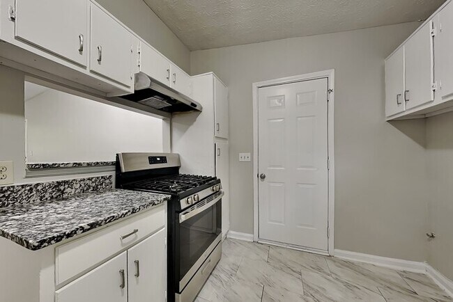 Foto del edificio - 2093 Drake Ct