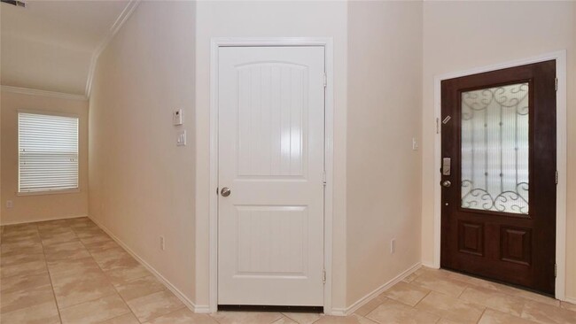 Building Photo - 6826 Lantern Hill Ln