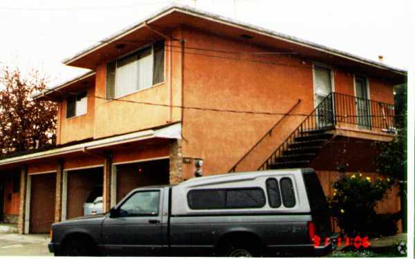 Building Photo - 1551 Santa Maria St