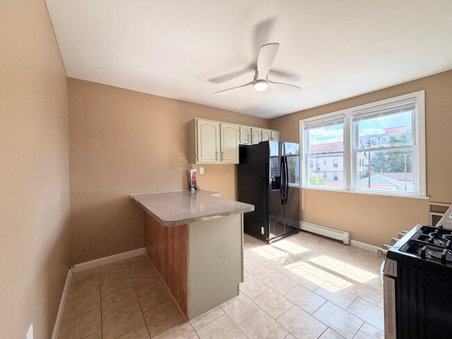 Building Photo - 2 Obrien Ct