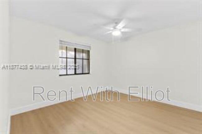 Foto del edificio - 5629 Taft St