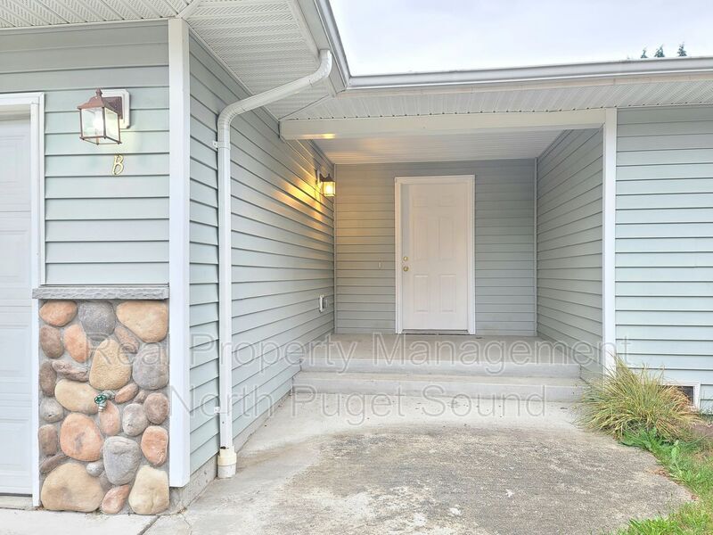 Foto principal - 5953 Grove St
