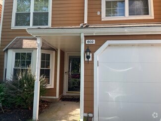 Building Photo - 602 Danbury Ct