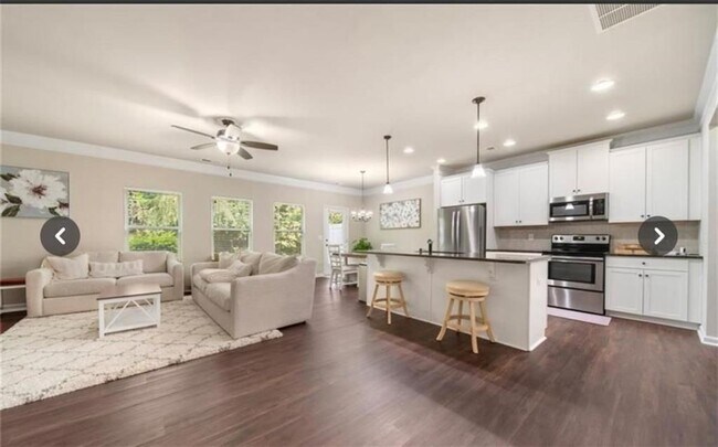 Foto del edificio - 1427 Haynescrest Ct