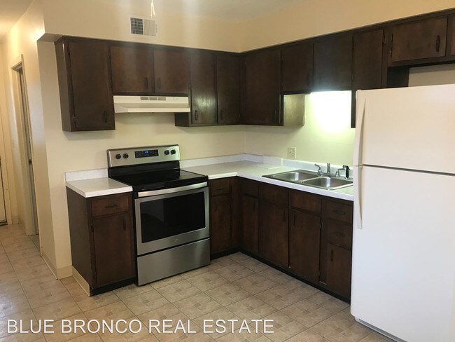 Foto del edificio - 3508-3510 S Lynn St