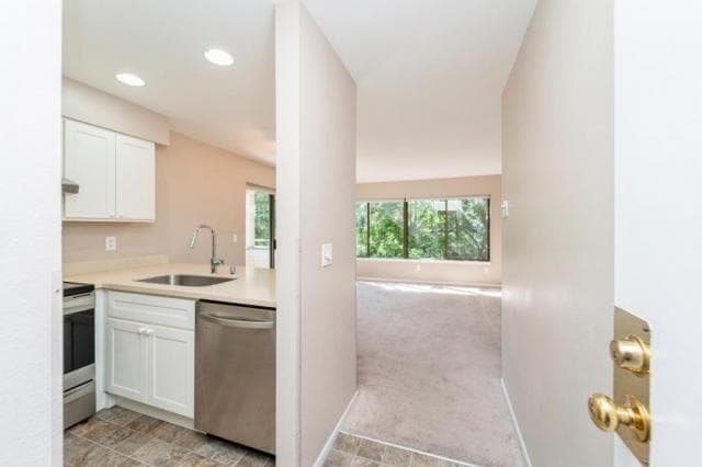 Building Photo - 1 bedroom in Seattle WA 98102