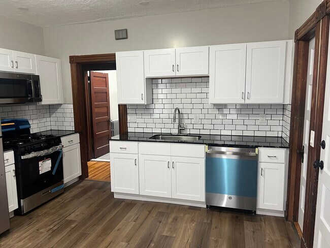 Foto del edificio - 93 Newton St