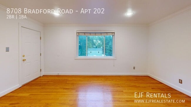Foto del edificio - 8708 Bradford Rd