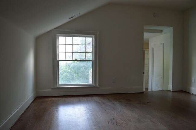 Foto del edificio - 214 Stribling Ave
