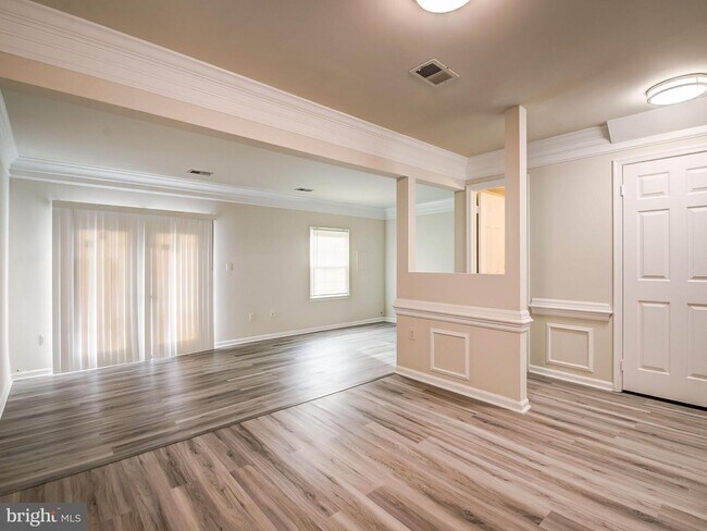 Building Photo - 8964 McDowell Common