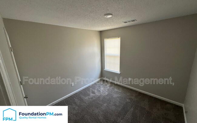 Foto del edificio - 5948 Cottage Hill Dr