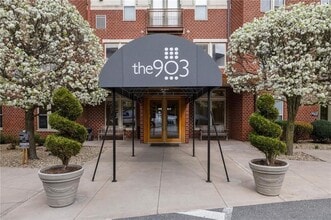 Building Photo - 1000 Providence Pl