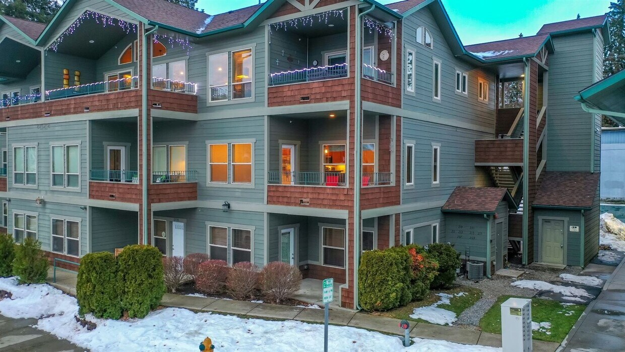 Foto principal - 2 br, 1.5 bath House - 217 Indiana